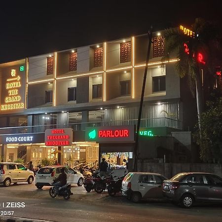 Hotel The Grand Khodiyar Visnagar Buitenkant foto