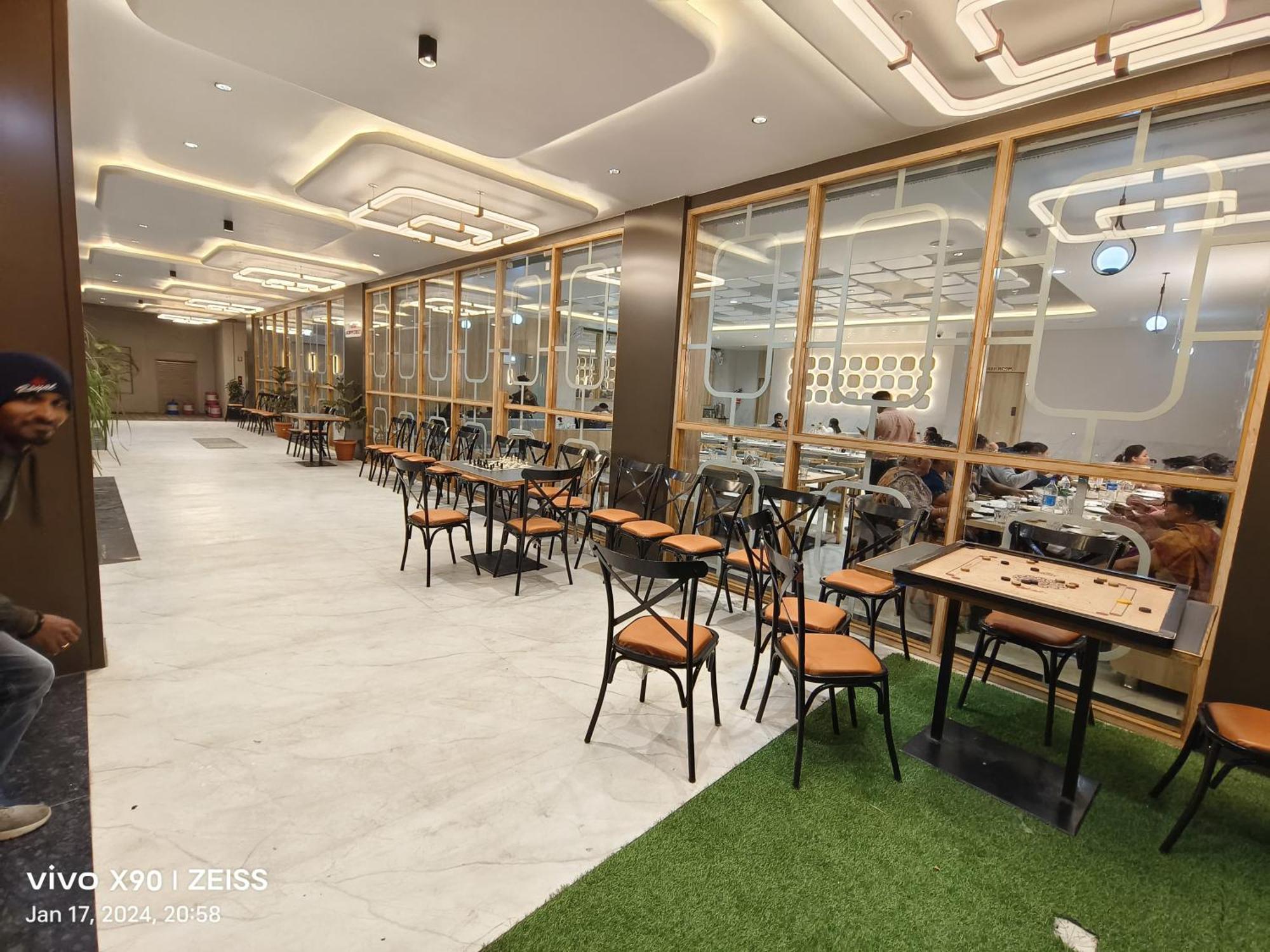 Hotel The Grand Khodiyar Visnagar Buitenkant foto